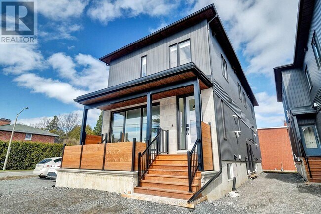 property at 709 Carson's Rd