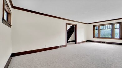 757 5 Mile Line Road in Webster, NY - Building Photo - Building Photo