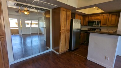 3601 W Tierra Buena Ln, Unit Avalon Hills 2 Bedroom in Phoenix, AZ - Building Photo - Building Photo