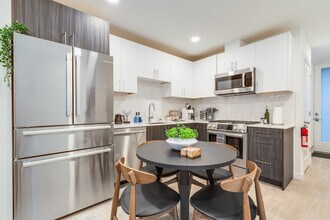 1431 E Howell St, Unit ID1035920P in Seattle, WA - Foto de edificio - Building Photo