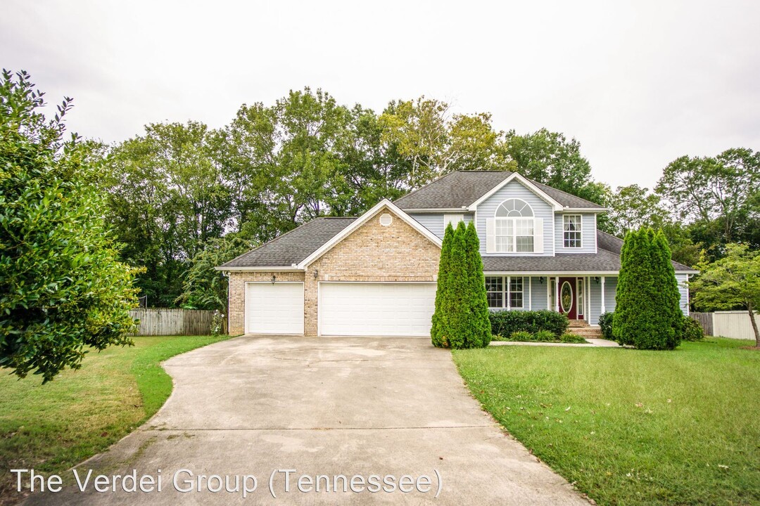 7201 Kayla Beth Ct in Ooltewah, TN - Foto de edificio