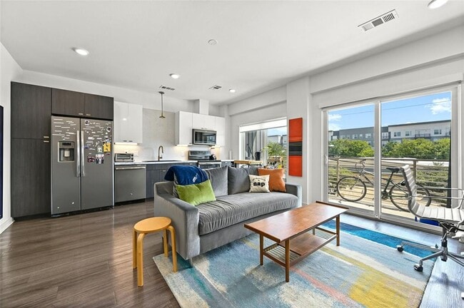 property at 4361 S Congress Ave