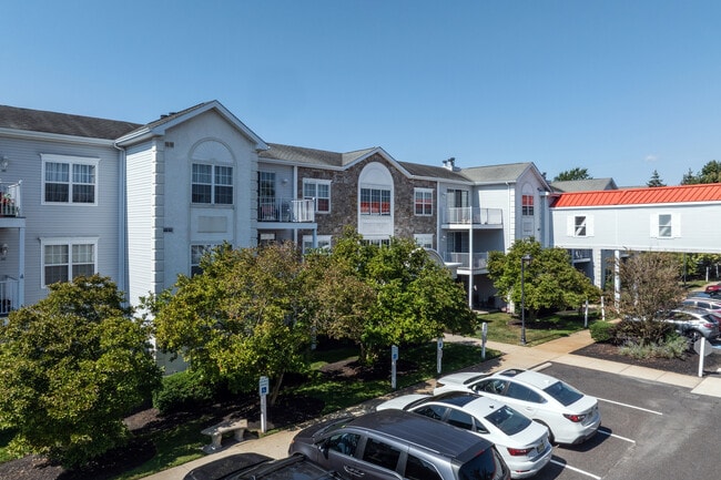 WESTON CLUB in Marlton, NJ - Foto de edificio - Building Photo