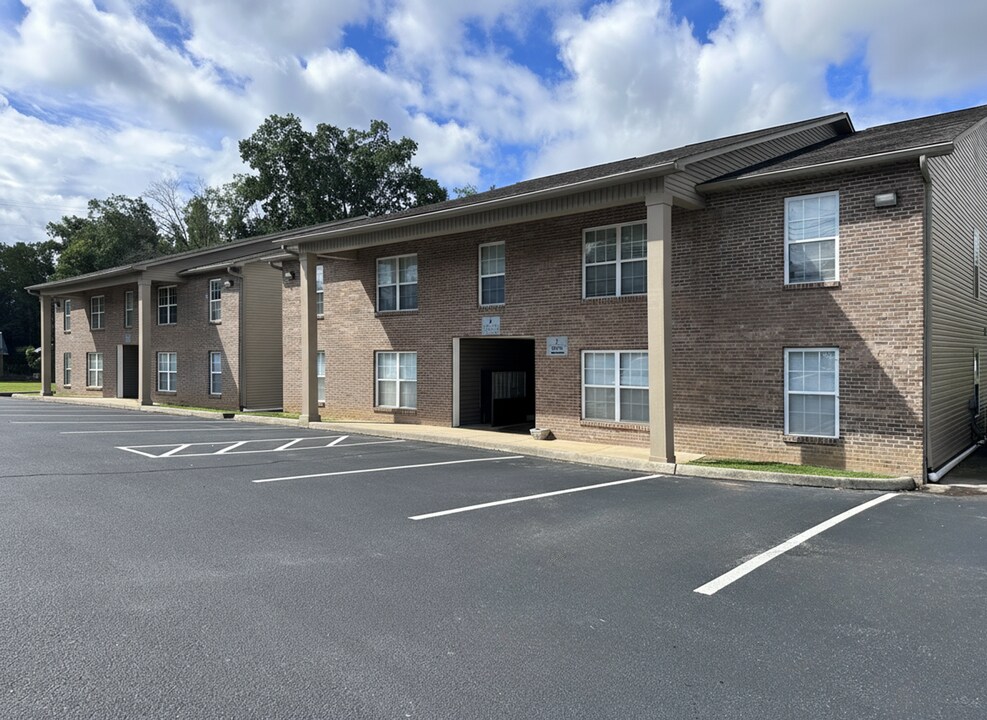 111 Guadal Canal Dr in Maryville, TN - Building Photo
