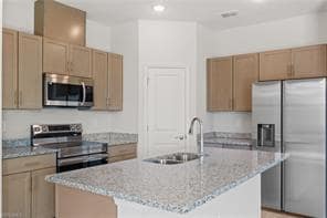 3206 NE 13th Ct in Cape Coral, FL - Building Photo - Building Photo
