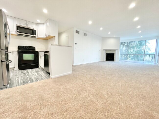 property at 12720 Burbank Blvd