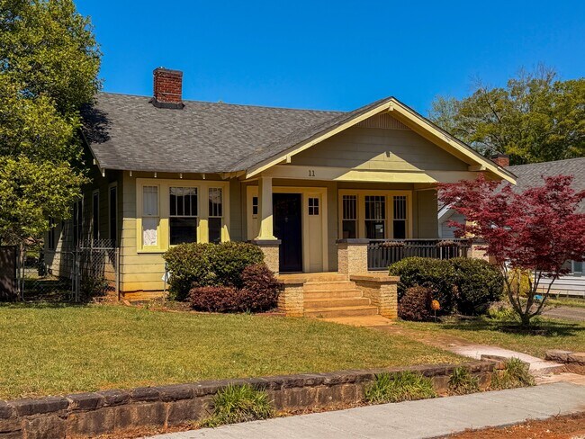 11 Perry Rd in Greenville, SC - Building Photo - Building Photo