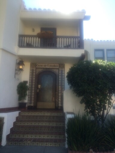 1510 E 3rd St in Long Beach, CA - Foto de edificio