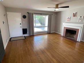 2005 Joan Way in Sacramento, CA - Building Photo - Building Photo