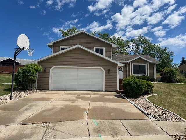 property at 1028 Park Hill Ct
