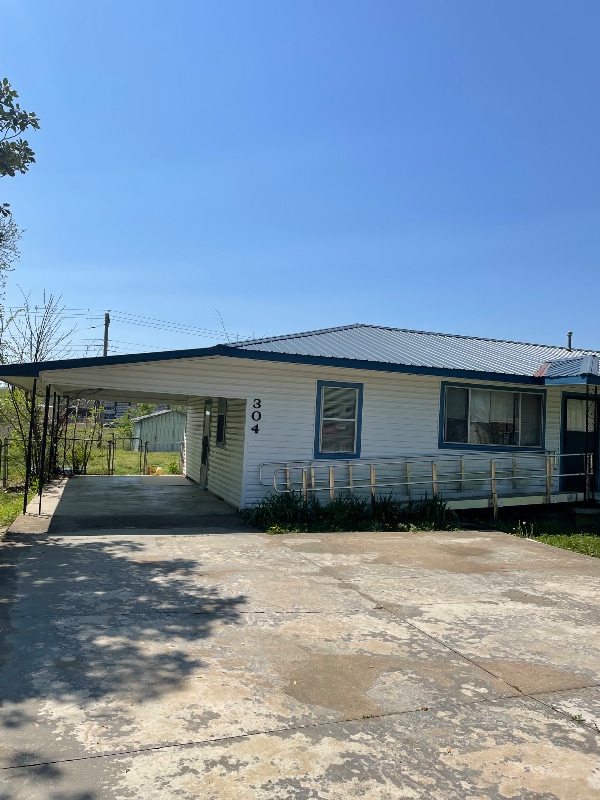 304 W Denton Ave in Sallisaw, OK - Building Photo - Building Photo