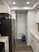 2055 Lakeridge Cir, Unit 102 in Chula Vista, CA - Foto de edificio - Building Photo