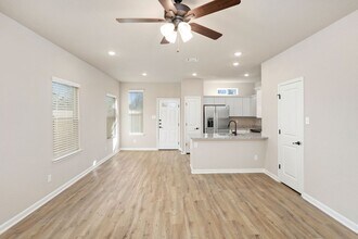 827 Soria Pl in San Antonio, TX - Building Photo - Building Photo