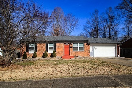 6903 Moorewick Way in Louisville, KY - Building Photo - Building Photo