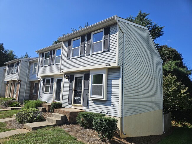 9432 Lexington Cir in Charlotte, NC - Building Photo - Building Photo
