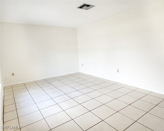 699 110th Ave N in Naples, FL - Building Photo - Building Photo