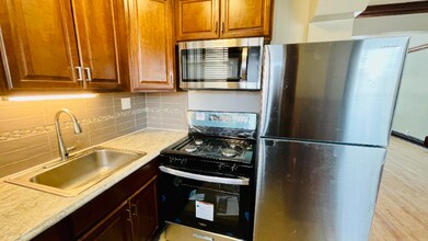 4207 N Linder Ave in Chicago, IL - Building Photo - Building Photo