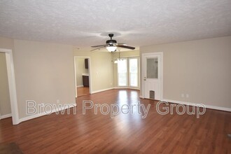 6580 Applewhite Rd in Fayetteville, NC - Building Photo - Building Photo