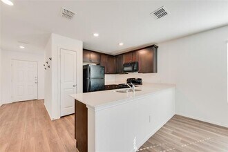 2911 Bronte Blvd in Forney, TX - Building Photo - Building Photo