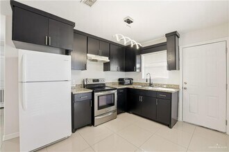 14 Lotto Ln in Edinburg, TX - Building Photo - Building Photo