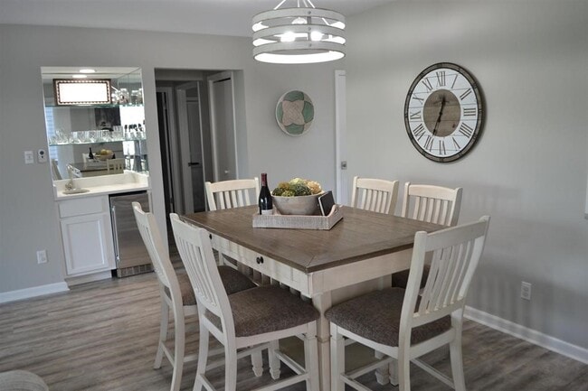 property at 200 Hamilton Oaks Dr