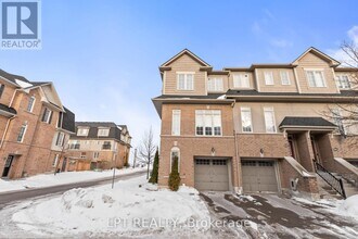 65 Oakins Ln in Ajax, ON - Building Photo - Building Photo