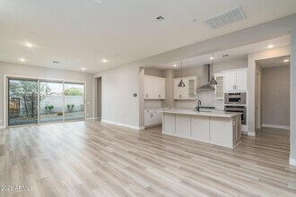 14058 W Hubbell St in Goodyear, AZ - Building Photo - Building Photo