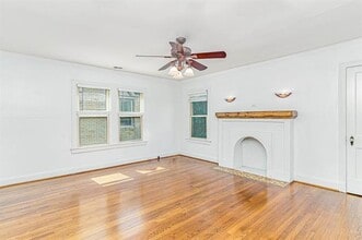 5924 La Vista Dr in Dallas, TX - Building Photo - Building Photo