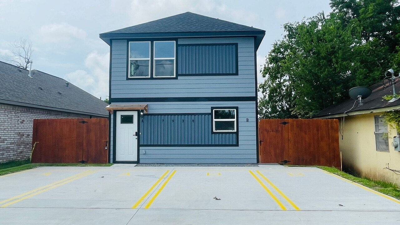 7938 Cinderella St in Houston, TX - Building Photo