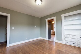 22 Buckingham Rd in Mansfield, CT - Building Photo - Building Photo