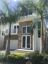 8258 NW 33rd Terrace in Doral, FL - Building Photo