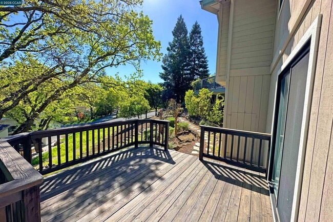 117 Dean Rd in Alamo, CA - Building Photo - Building Photo