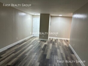 5620 N Main St in Dayton, OH - Building Photo - Building Photo