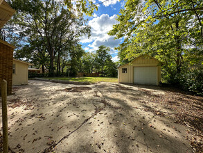 1851 Nicholasville Rd in Lexington, KY - Building Photo - Building Photo