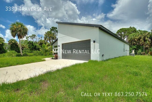 3330 Traverse Ave in North Port, FL - Building Photo - Building Photo