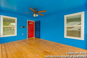 1039 McKinley Ave in San Antonio, TX - Building Photo - Building Photo