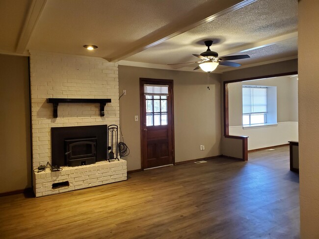 2844 Sunnybrook Ln in Enid, OK - Building Photo - Building Photo