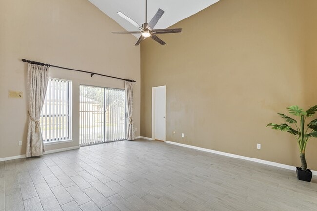 property at 3218 Freshmeadows Dr