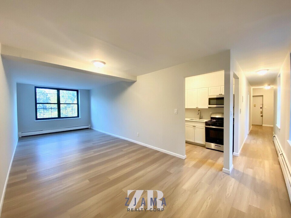 152 Parkside Ave in Brooklyn, NY - Building Photo