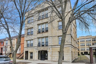 6943 S Cornell in Chicago, IL - Building Photo - Building Photo