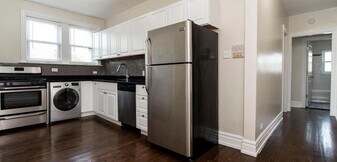 3819.5 N Greenview Ave in Chicago, IL - Building Photo