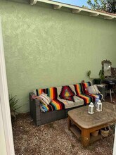 835 Pacific St, Unit Home in the courtyard in Santa Monica, CA - Building Photo - Building Photo