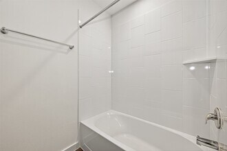 4312 Rustling Aspen Dr in Rosenberg, TX - Building Photo - Building Photo