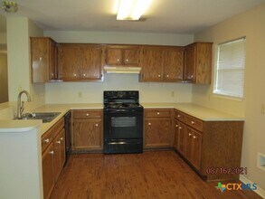 104 Gemini Ct in Victoria, TX - Building Photo - Building Photo