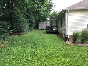 36 W Paris St in Cookeville, TN - Building Photo - Building Photo