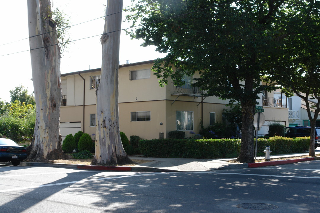 815 Burlingame Ave in Burlingame, CA - Building Photo