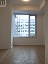 25 Holly St in Toronto, ON - Building Photo - Building Photo