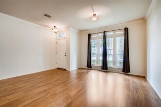 3217 Tehama Ct in Austin, TX - Building Photo - Building Photo