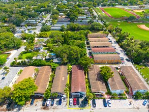 1532 SW 5th Pl in Fort Lauderdale, FL - Building Photo - Building Photo