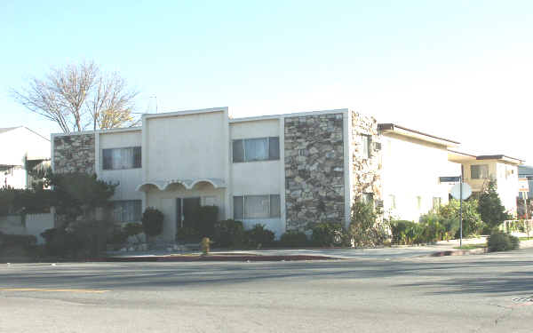 5902 Tujunga Ave in North Hollywood, CA - Building Photo - Building Photo